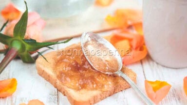 confettura di petali di rosa