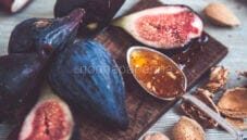 Confettura di fichi noci e mandorle: dose di energia