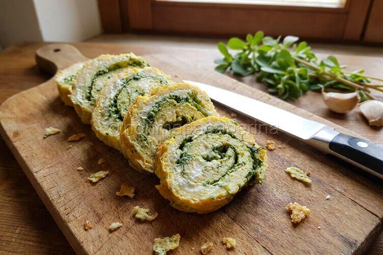 Rotolo di frittata con portulaca (2)