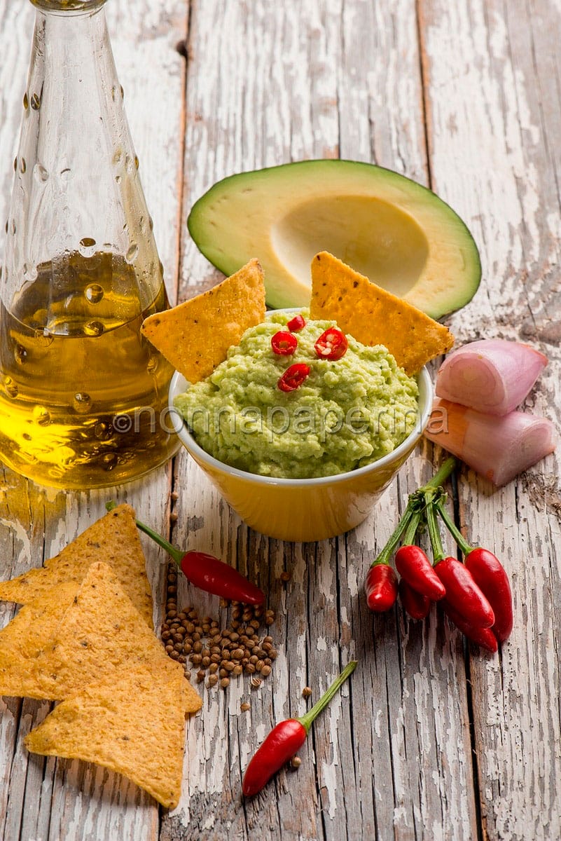 Salsa messicana dalle mille peculiarità la salsa guacamole Salsa messicana dalle mille peculiarità la salsa guacamole