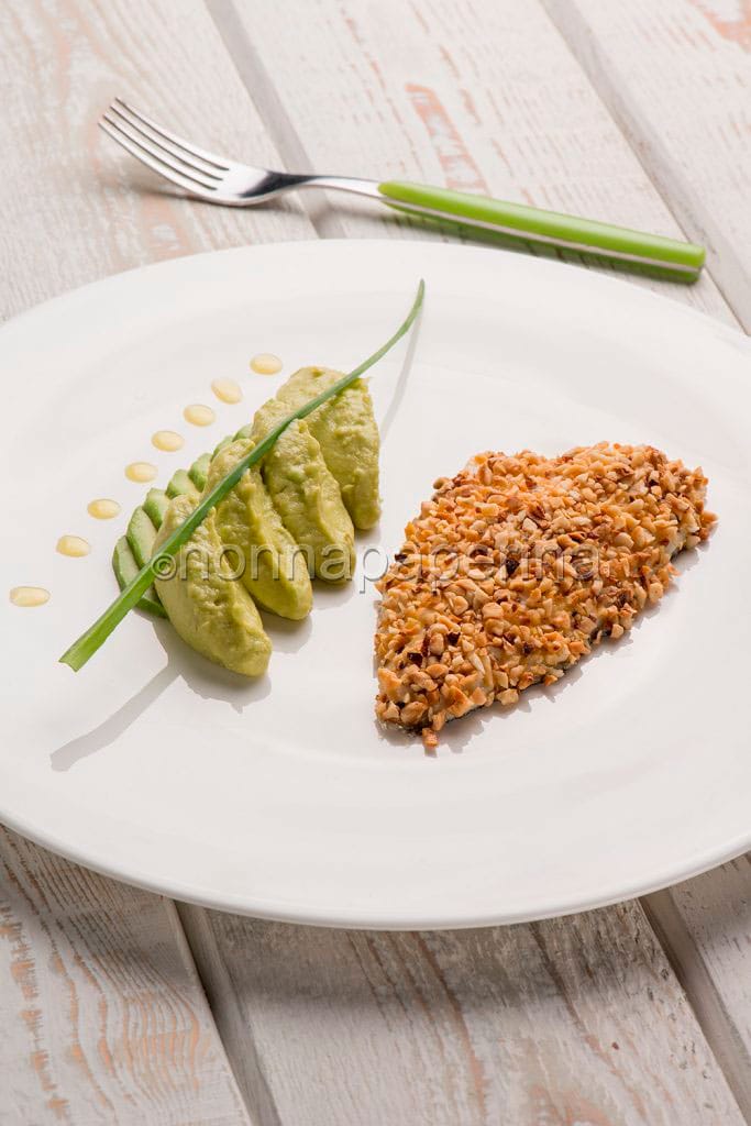 orata impanata alle nocciole orata impanata alle nocciole