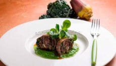 Involtini di cavallo con cavolo nero