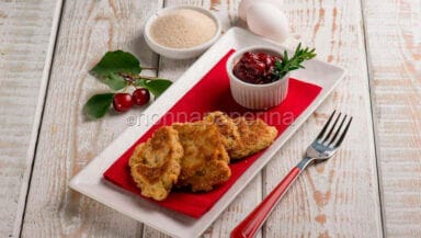 Polpette di fonio con chutney di ciliegie