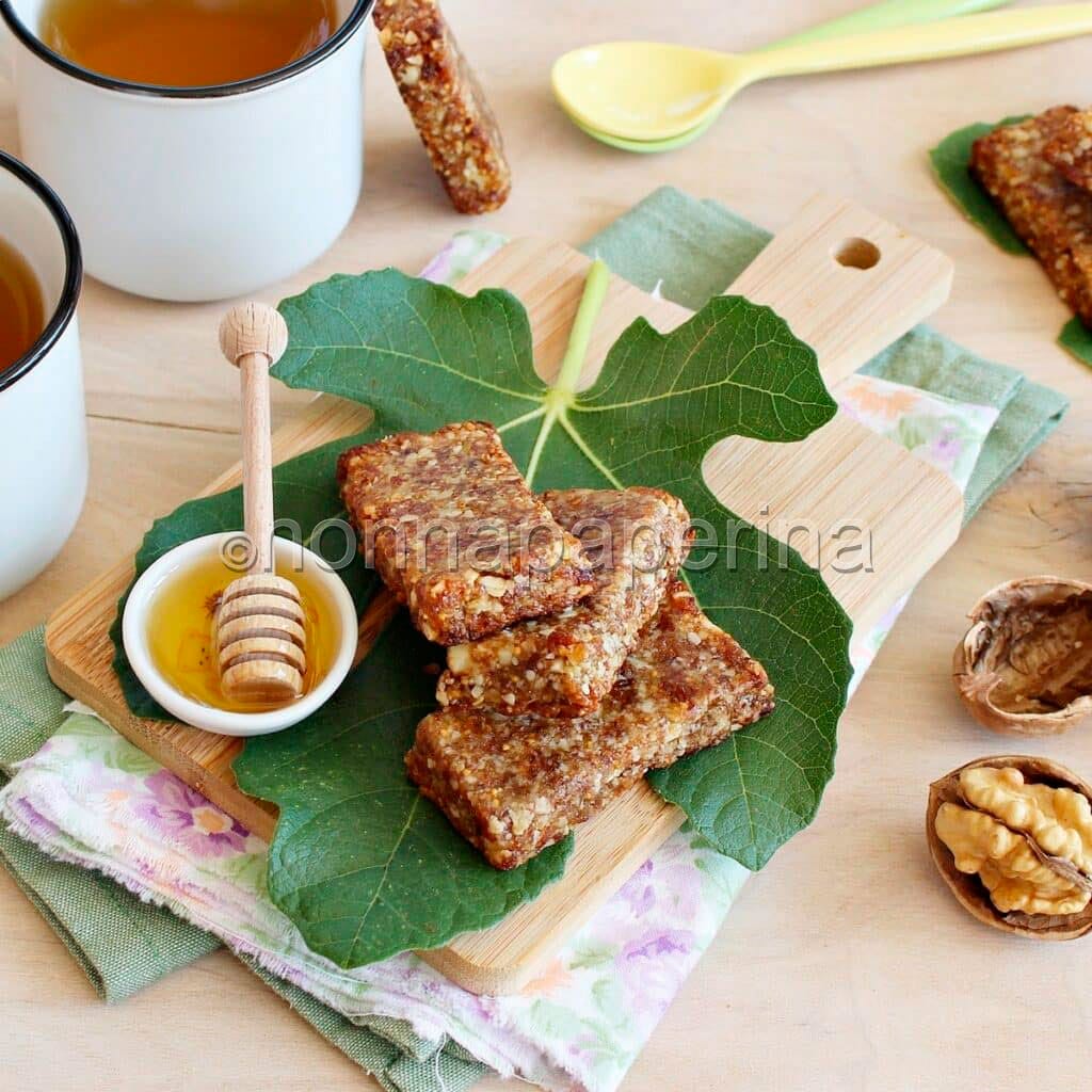 Barrette ai fichi e noci