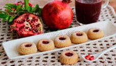 Biscotti al cocco e mandorle, dei dolcetti semplici Biscotti al cocco e mandorle, dei dolcetti semplici