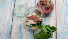 Patate, cipolle in agrodolce e coda di rospo agli spinaci 