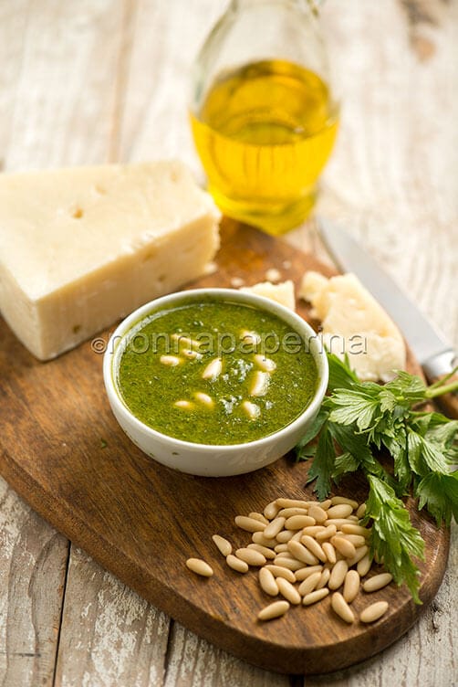 Pesto di levistico Pesto di levistico