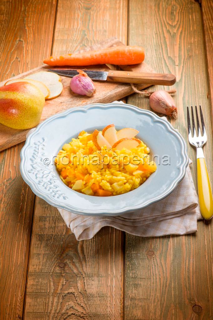 risotto alle pere e zafferano risotto alle pere e zafferano