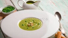La deliziosa e sostanziosa crema di piselli La deliziosa e sostanziosa crema di piselli