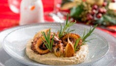 Polpo e hummus di ceci, binomio sfizioso Polpo e hummus di ceci, binomio sfizioso
