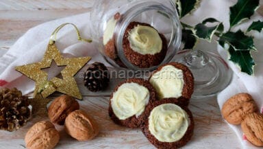 Biscotti alle noci e cioccolato bianco