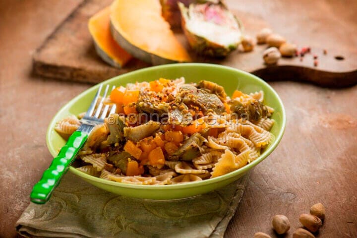 Farfalle ai carciofi zucca e pistacchi