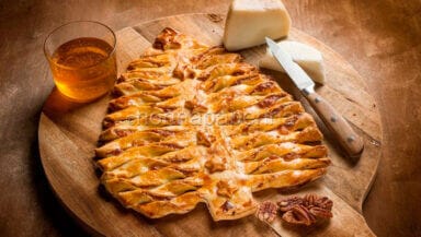 albero di sfoglia con formaggio di capra