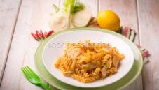 Fusilli con finocchi dorati, un primo piatto ricco di fibre Fusilli con finocchi dorati, un primo piatto ricco di fibre