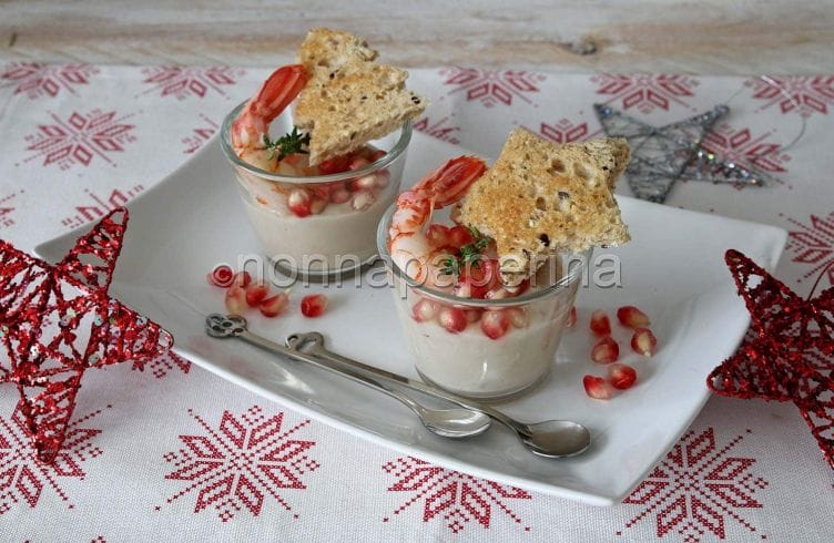 Bicchierino alla mousse di cannellini con crostino Bicchierino alla mousse di cannellini