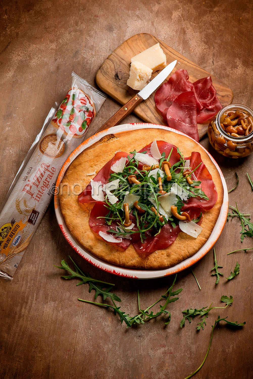 Pizza integrale bianca con rucola Pizza integrale bianca con rucola