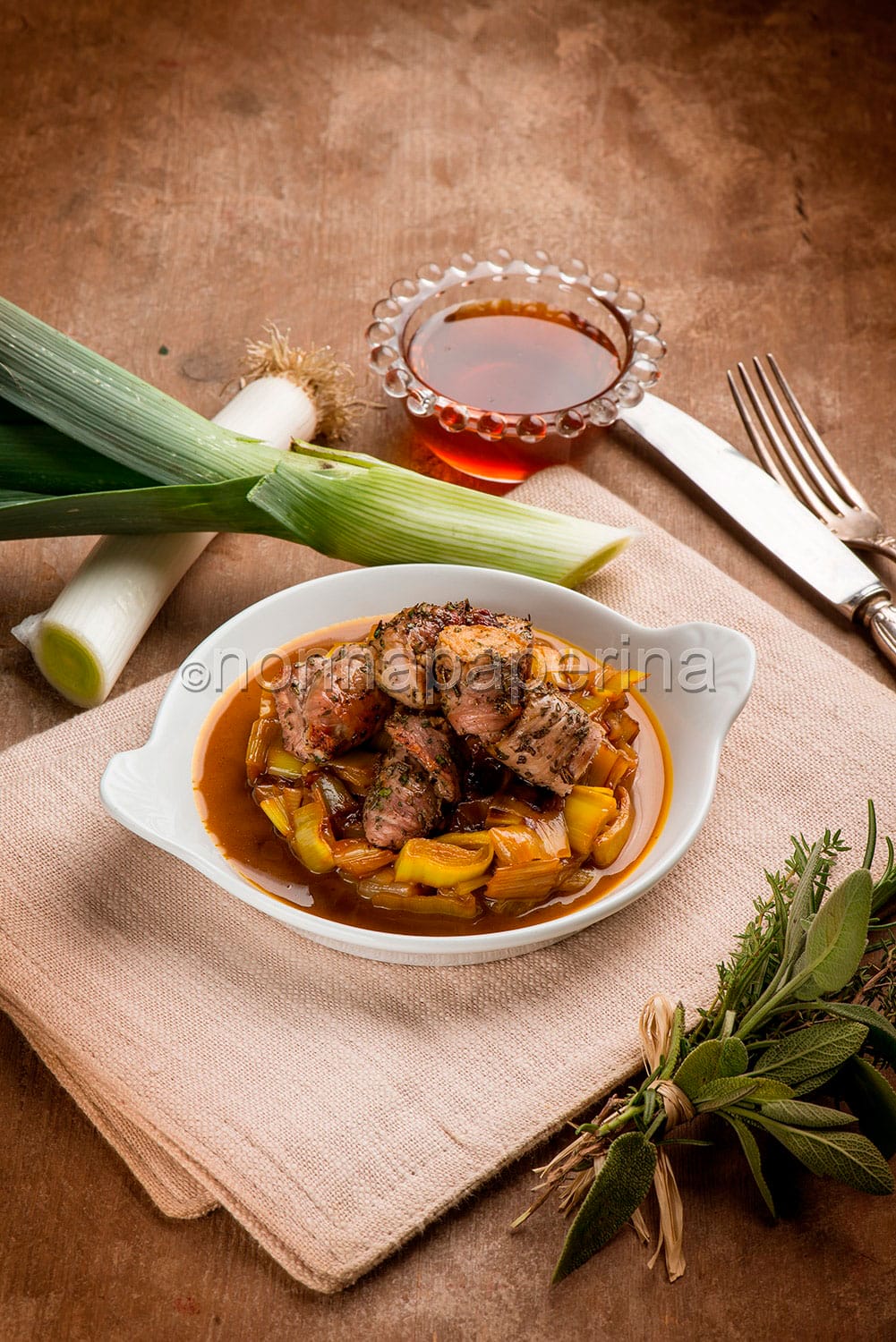 Fagottini al succo di arancia e porri Fagottini al succo di arancia e porri