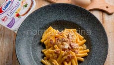 Sedanini alla carbonara con formaggio fresco Exquisa