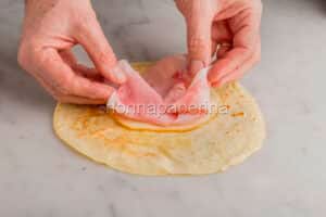 chiudere una crespella a pacchetto