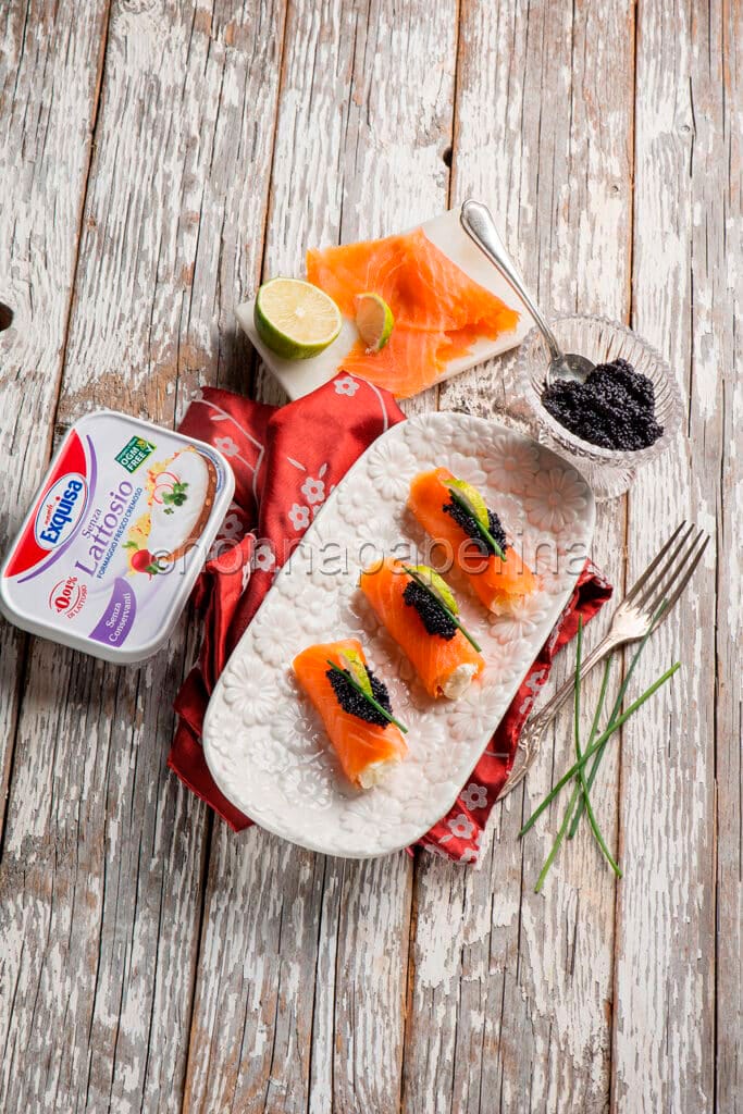 Involtini al salmone con formaggio cremoso