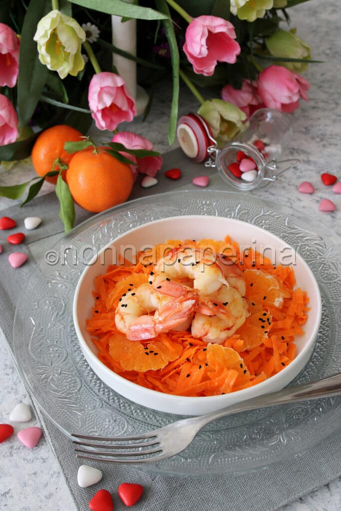 Insalata di carote mandarini e gamberoni 