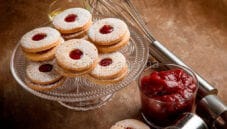 Biscotti occhi di bue, dei biscotti per una colazione sana