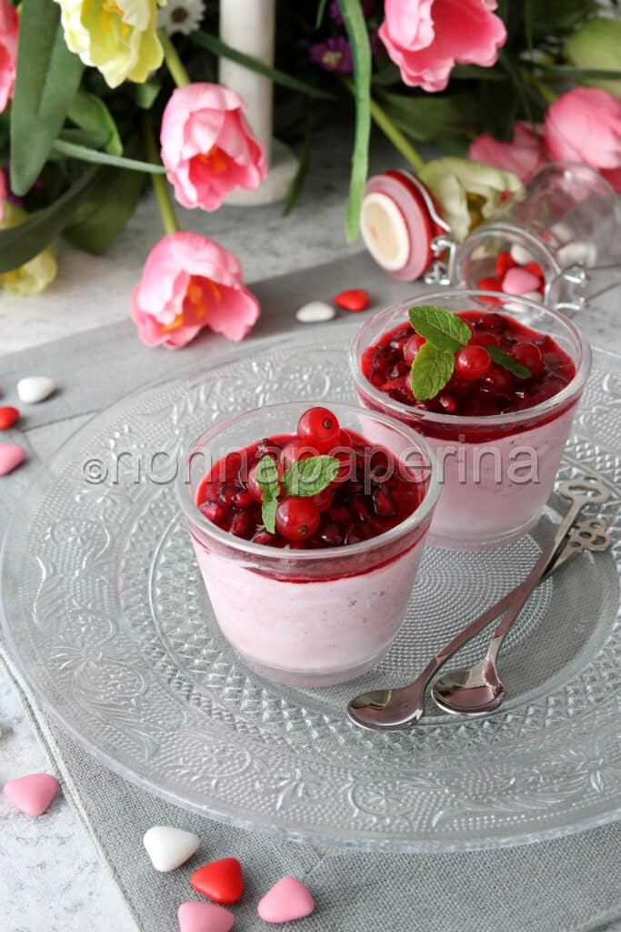 bicchierini di semifreddo al melograno