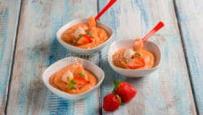 Mousse di formaggio con gamberi: l’antipasto cremoso