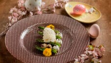 Il croccante di seppie e asparagi con spuma di robiola