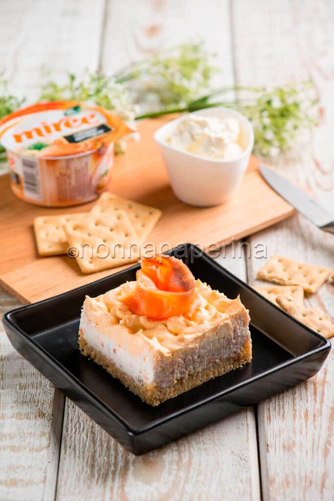 Mini cheesecake al salmone la versione salata del dolce americano