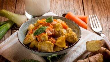 Bocconcini di pollo con latte di cocco