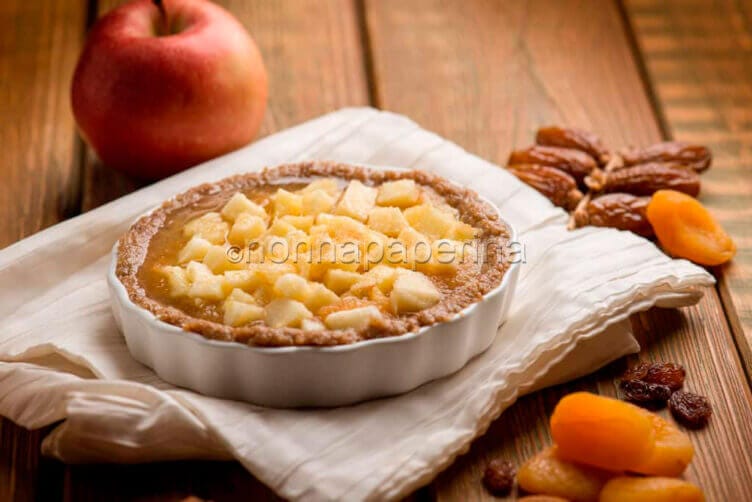 torta crudista alle mele torta crudista alle mele
