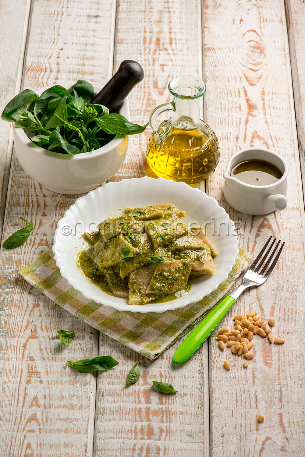 Testaroli al pesto