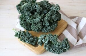 Chips di cavolo riccio