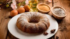 Ciambella ai semi di papavero, semplice e gustosissima Ciambella ai semi di papavero, semplice e gustosissima