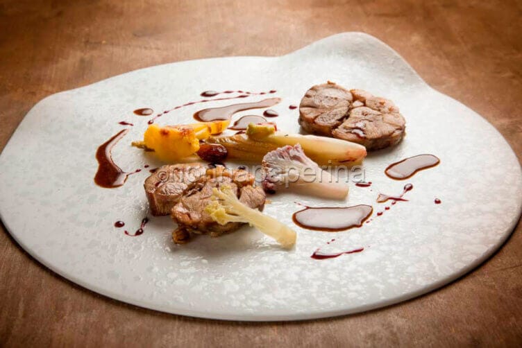 Stinco di maiale laccato al miele