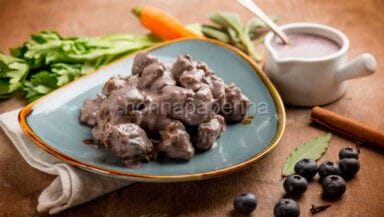 Capriolo in salsa di mirtilli