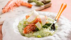 Pronti per un buon risotto agli asparagi e mazzancolle? Pronti per un buon risotto agli asparagi e mazzancolle?