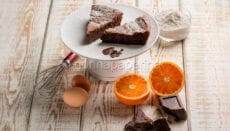 Torta al cioccolato e arancia