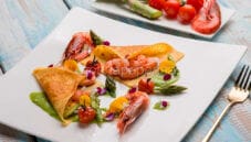 Crespelle con gamberi e salsa di asparagi: gustose