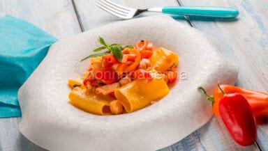 Paccheri di mais e riso con salmone