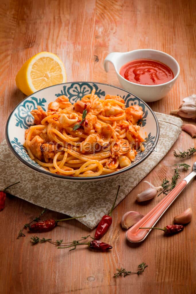 spaghetti alla chitarra al profumo di mare