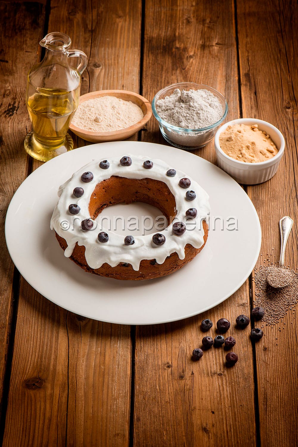 Ciambella con mirtilli Ciambella con mirtilli