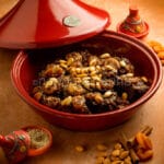 Dal Marocco: tajine di manzo con albicocche e mandorle