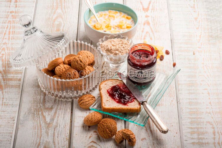 Biscotti con farina di quinoa e cocco