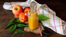 Frullato alla mela e pesche, un carico di vitamine Frullato alla mela e pesche, un carico di vitamine