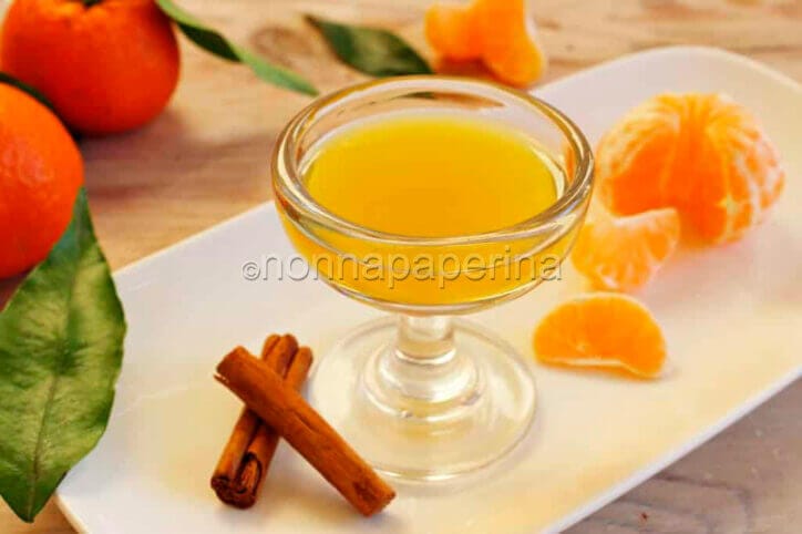 liquore di clementine alla cannella