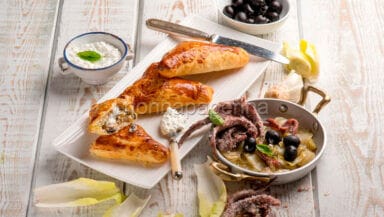 Sfogliatine di indivia e fiocchi di latte Exquisa