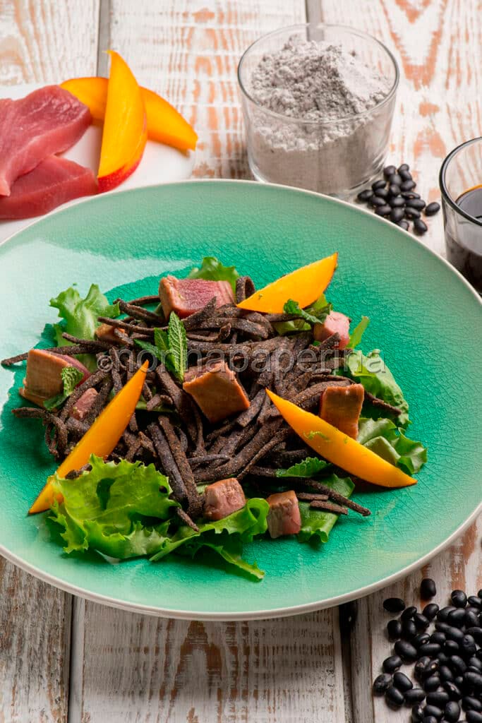 Tagliolini fritti di fagioli neri