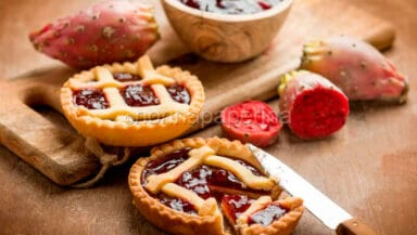 tartellette di frolla con confettura di fichi